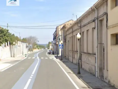 Nave industrial en calle de Alacant a Villena