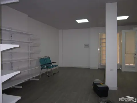 Local comercial en calle de la Cabrillana