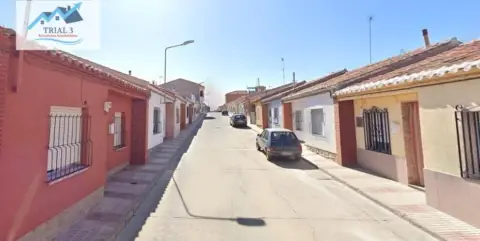Casa en calle de la Alameda