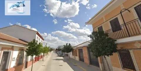 Casa en calle Fuente Palmera