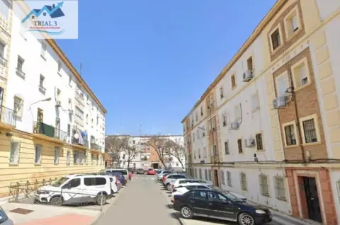 Piso en calle Rafael Bravo Gomez