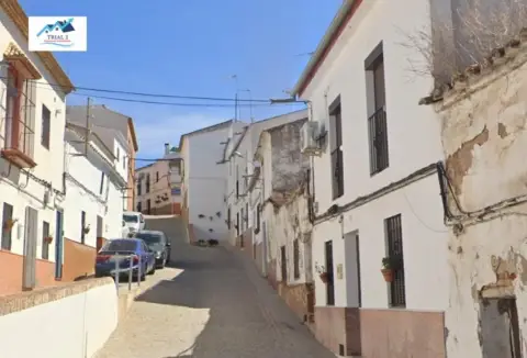 Casa adosada en calle del Pozo