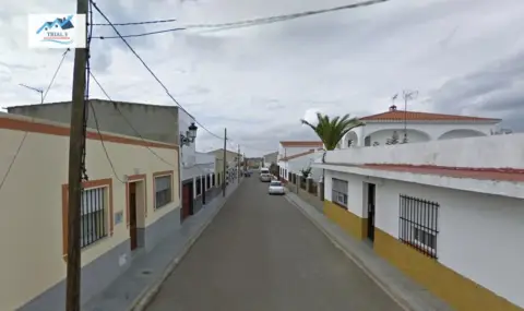 Casa en La Roca de La Sierra