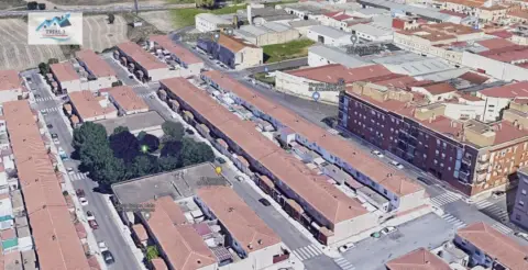 Casa adosada en calle Gutemberg