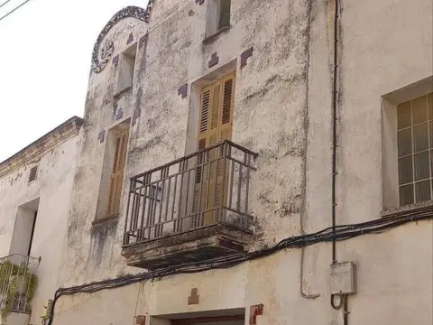 Casa en Carrer de Mossèn Cinto Verdaguer