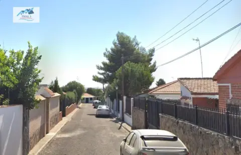 Casa en calle del Mirlo