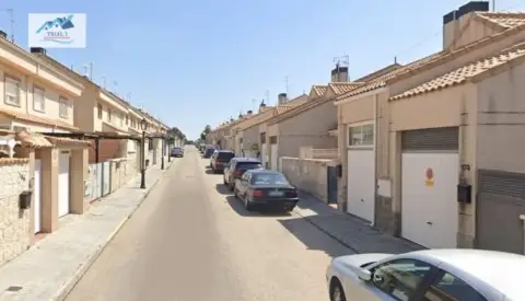 Casa en calle de Océano Pacífico