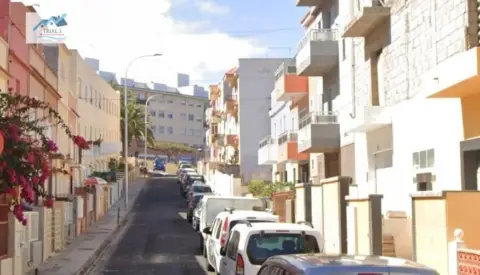 Casa adosada en calle Ahoren