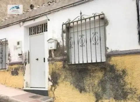 Casa en calle de los Claveles