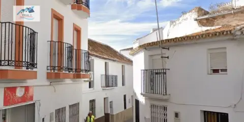 Casa adosada en calle de la Estación