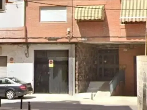 Local comercial en calle Lopez Lacal Ign