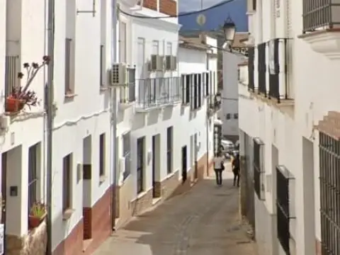 Casa en calle de la Piedra