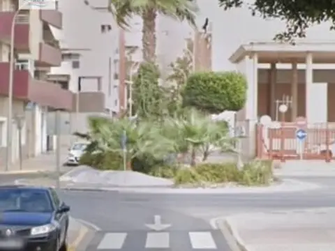 Piso en calle del Mercado Común