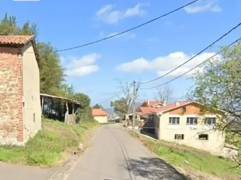Casa en calle Monte(Limanes)