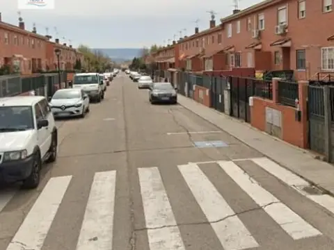 Casa en calle de Eladia Centenera