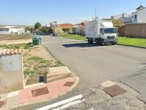 Casa adosada en calle Parroco Domingo V Leon