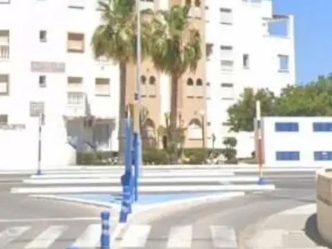 Piso en calle Poligono Z-1 - Manga
