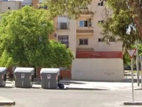 Piso en calle de los Álamos