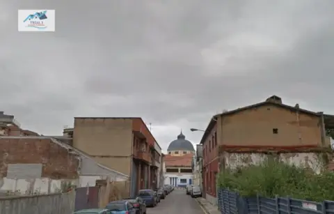 Terreno en calle del Coronel Bobes