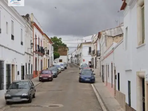 Piso en calle Luis Zambrano