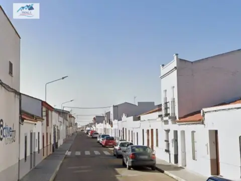 Casa en calle de Derecha