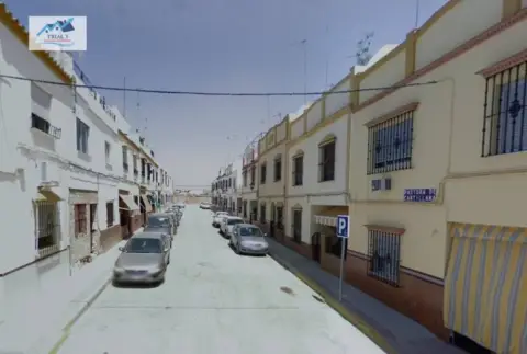 Casa en calle Pastora de Cantillana