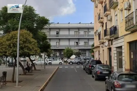 Piso en Avenida de la Feria