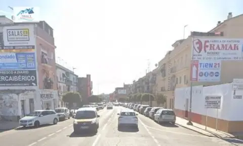 Piso en Avenida Veintiocho Febrero