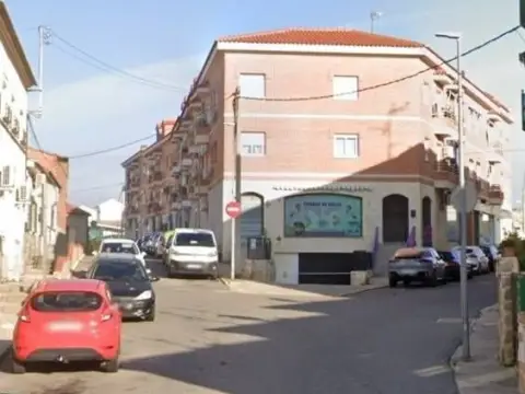 Piso en calle de la Ugena