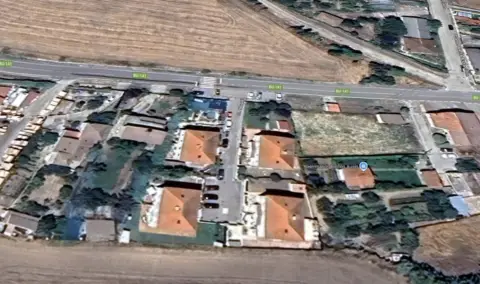 Casa adosada en calle Nogal