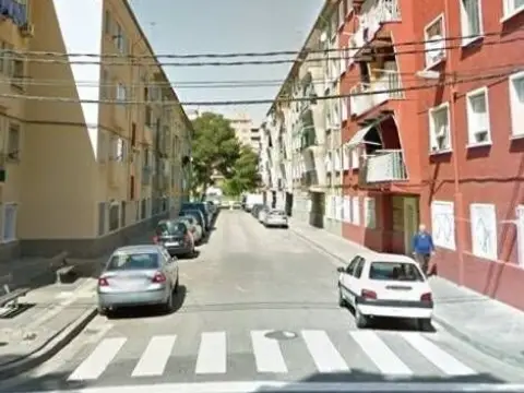 Piso en calle de María Domínguez Remón