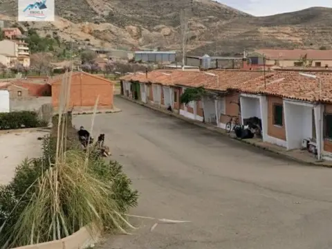 Casa en calle del Barrio del Pilar