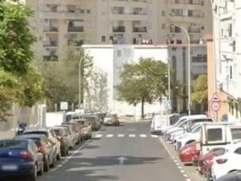 Piso en calle Legión Española