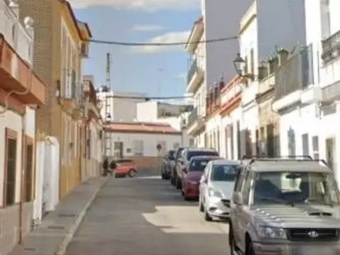 Casa en calle de Camas