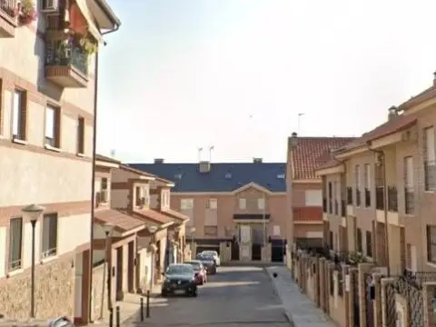 Casa en calle de Salvador Dalí