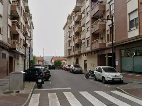 Piso en calle Sota La