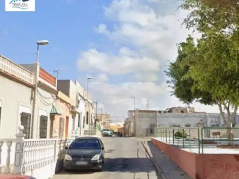 Chalet en calle Mayor - Santa Lucia