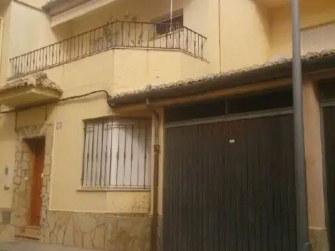 Casa adosada en Carrer de la Pilota