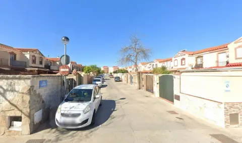Casa adosada en calle Playa de Fuentebravía