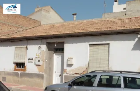 Casa en calle del Primero de Mayo