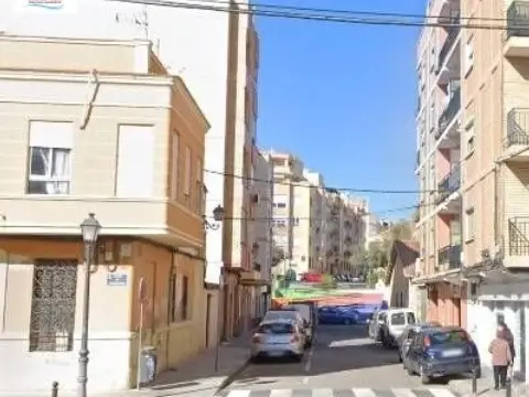 Piso en calle de Sot de Chera
