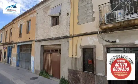 Casa adosada en calle de Carcaixent