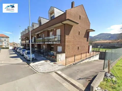 Piso en calle de Ramón y Cajal