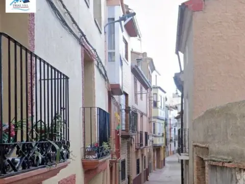 Casa adosada en calle de Ramón y Cajal