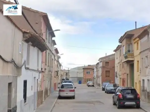 Casa adosada en calle Muntadas