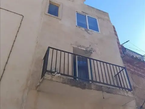 Casa adosada en calle de la Mallada