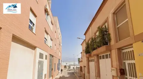 Piso en Carretera de la Mojonera