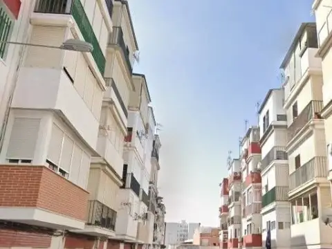 Piso en calle Tres Carabelas