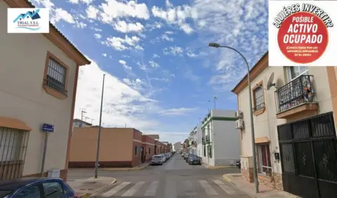 Casa en calle de Alcalá del Río