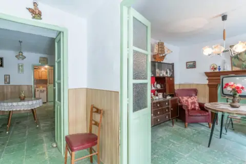 Casa en calle de la Baja